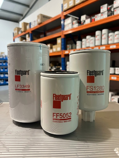 Kit de mantención Fleetguard LF3349, FF5052 y FS1280 para Cummins 4BT y 6BT